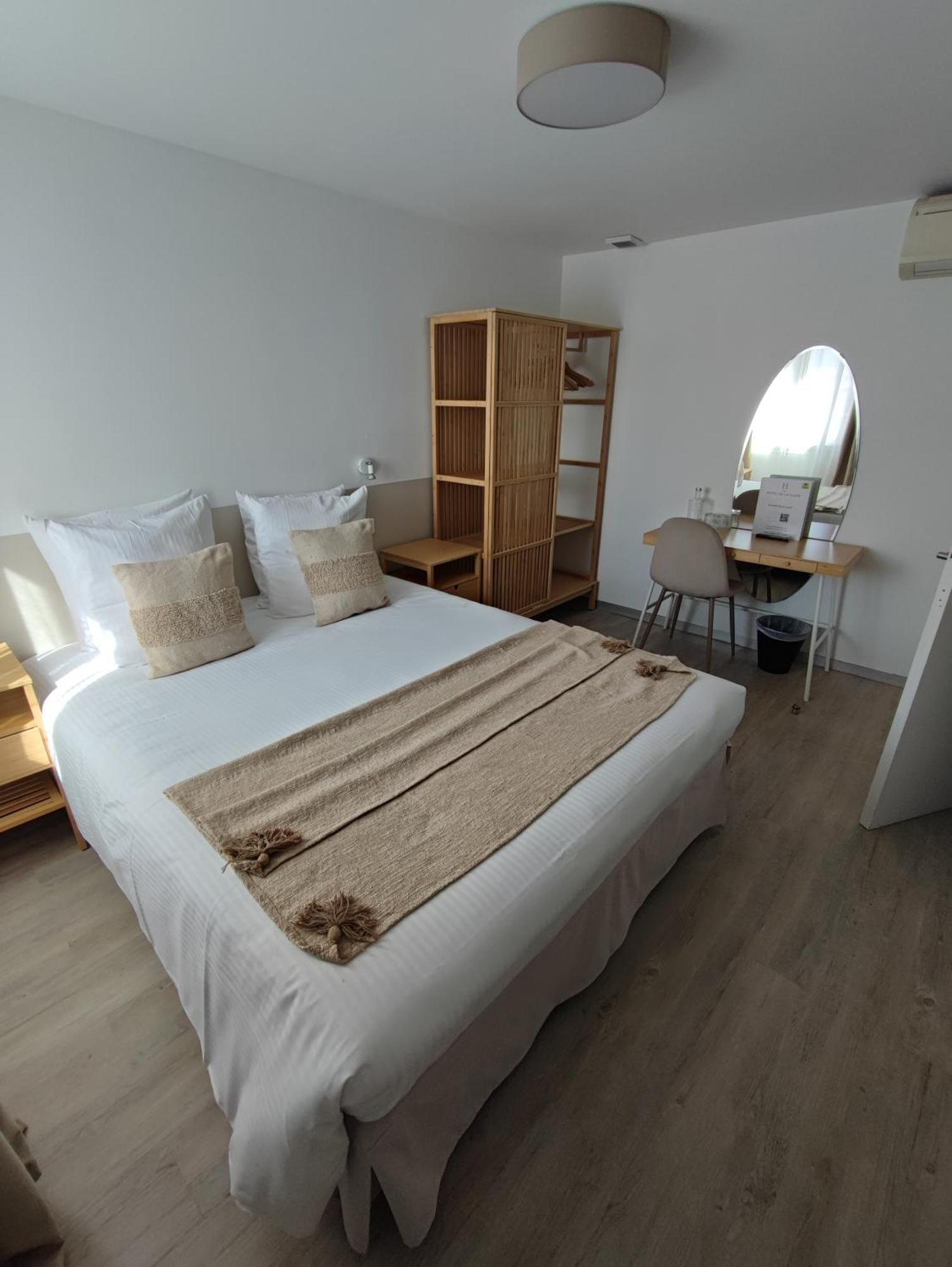 Logis Hotel De La Clape Narbonne-Plage Zewnętrze zdjęcie