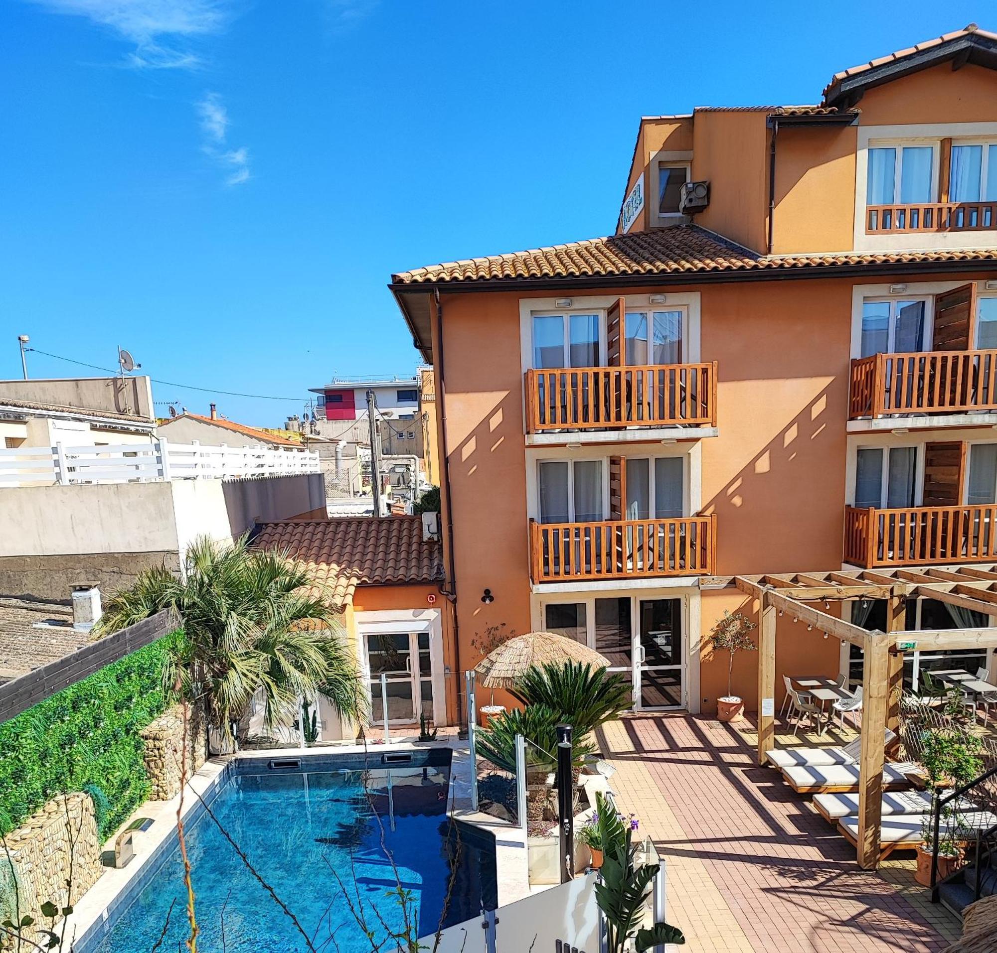 Logis Hotel De La Clape Narbonne-Plage Zewnętrze zdjęcie